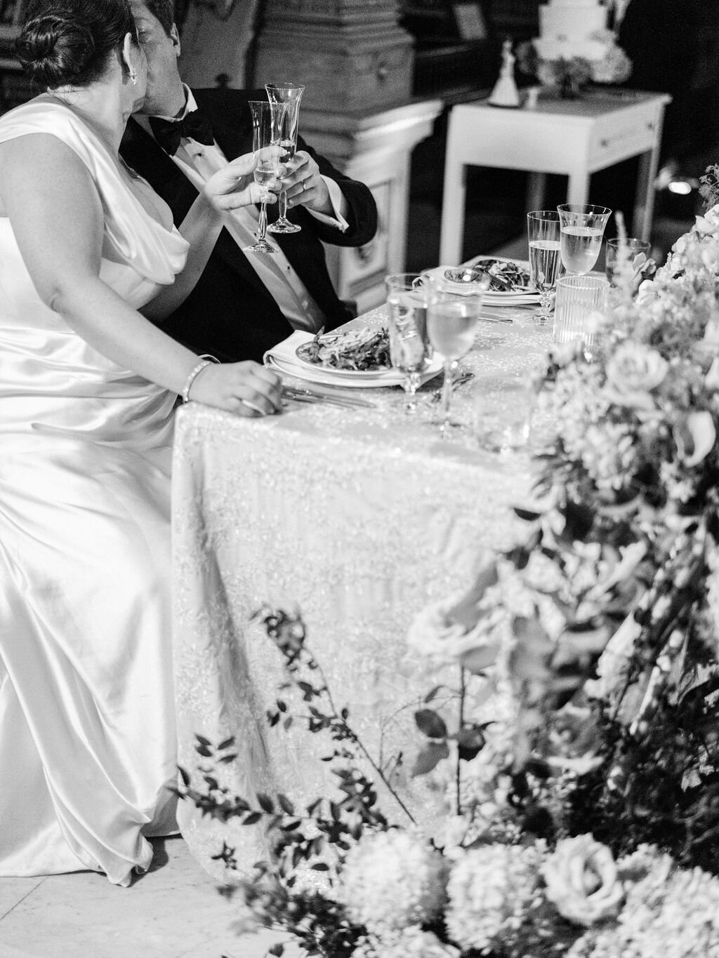 NikkiSanterre_EastCoastLuxuryWeddingPhotographer_PeabodyLibraryWeddingNouvelleEvents_Emily&Daniel-89