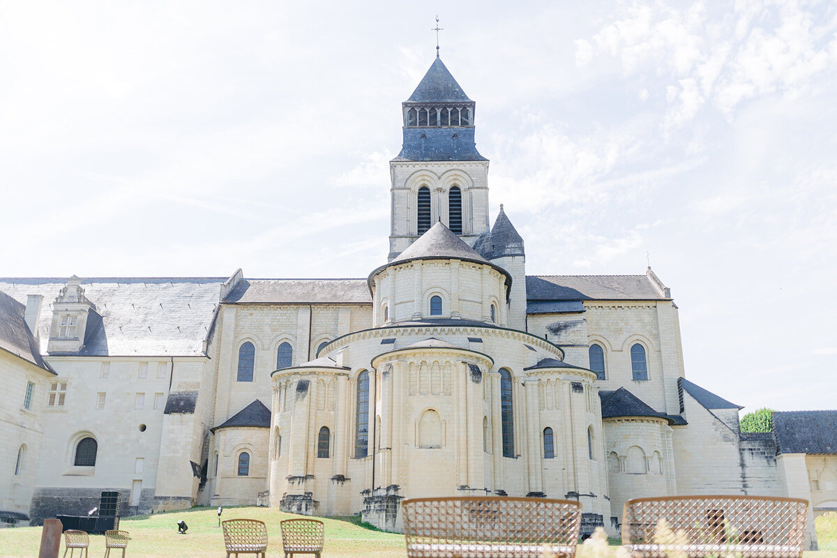 MorganeBallPhotography-Wedding-ChrisKim-ChateaudeVezins-Weddingday-06-Abbaye-208-5153