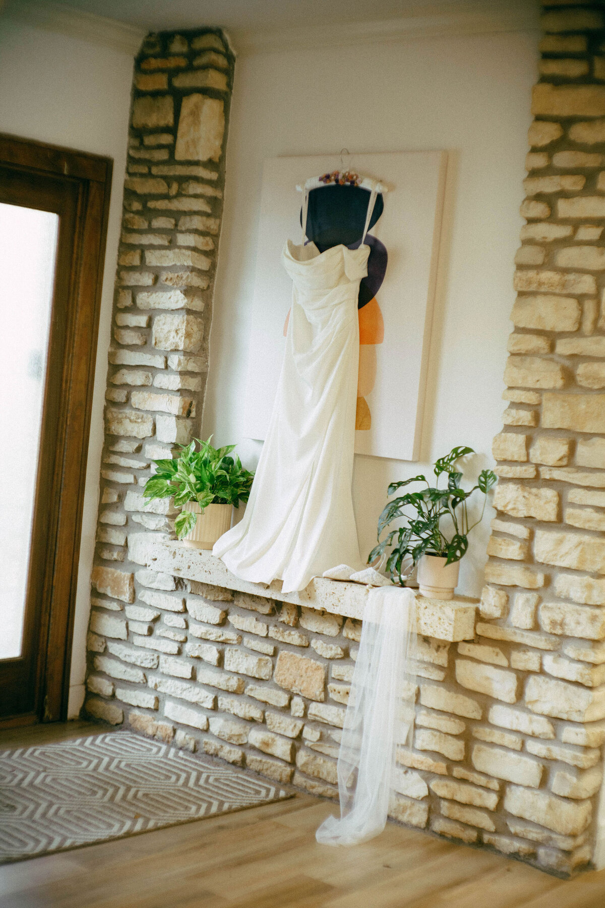 Lindsey&AlexWeddingPhotos_Film_AustinWeddingPhotographer_HereafterFilms_-4