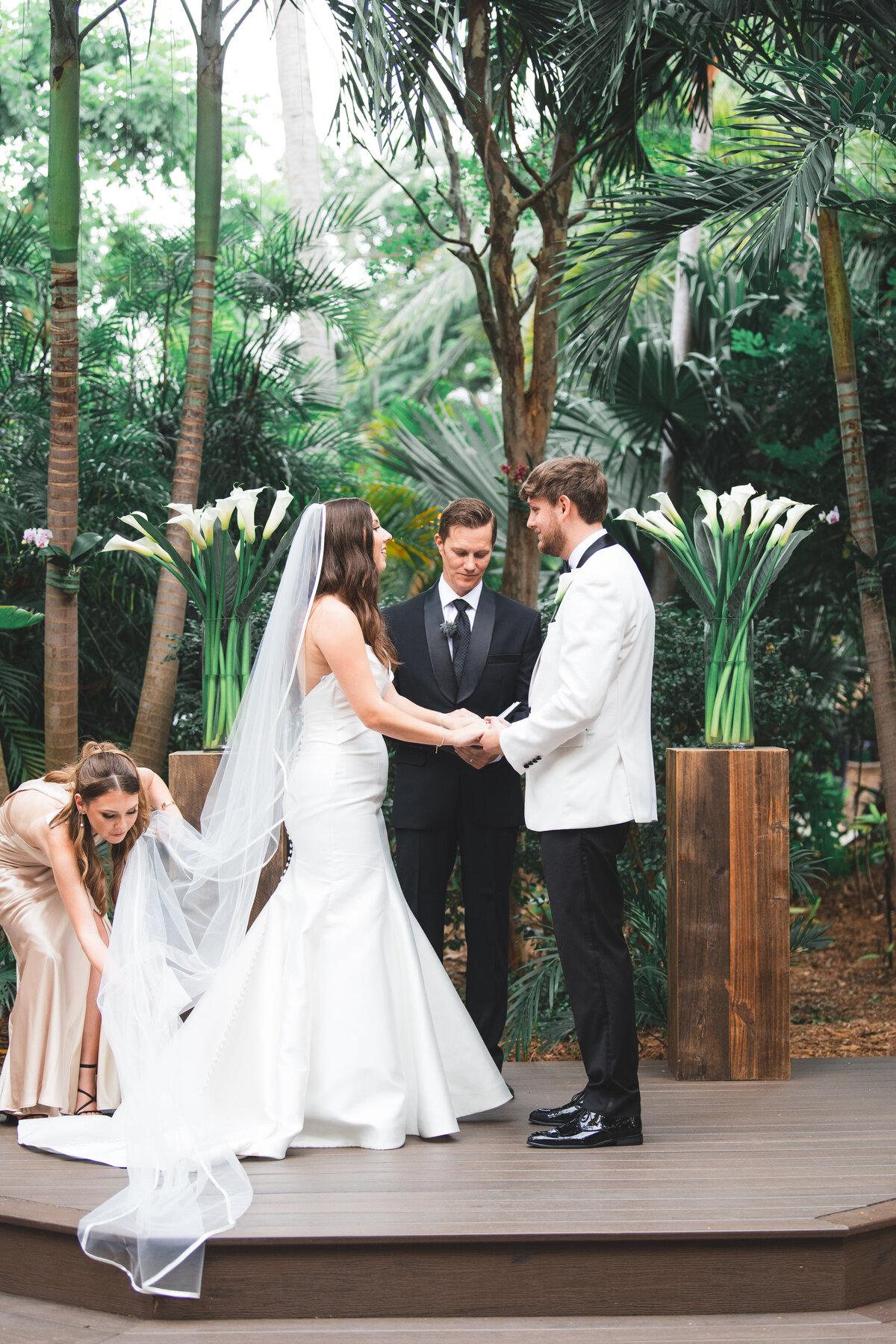 1 hemingway home events - key west wedding planner - florida keys wedding planner - wedding ceremony - just married - just engaged - florida keys wedding venues - key west weddign venues