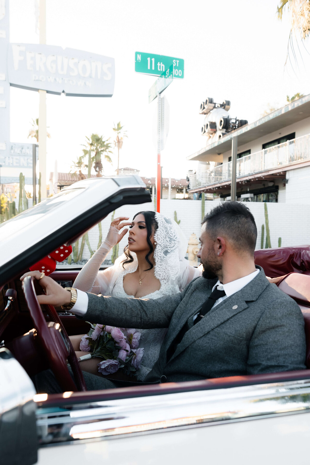 55riskyexposure_aimee-adrian_las-vegas-elopement-photography