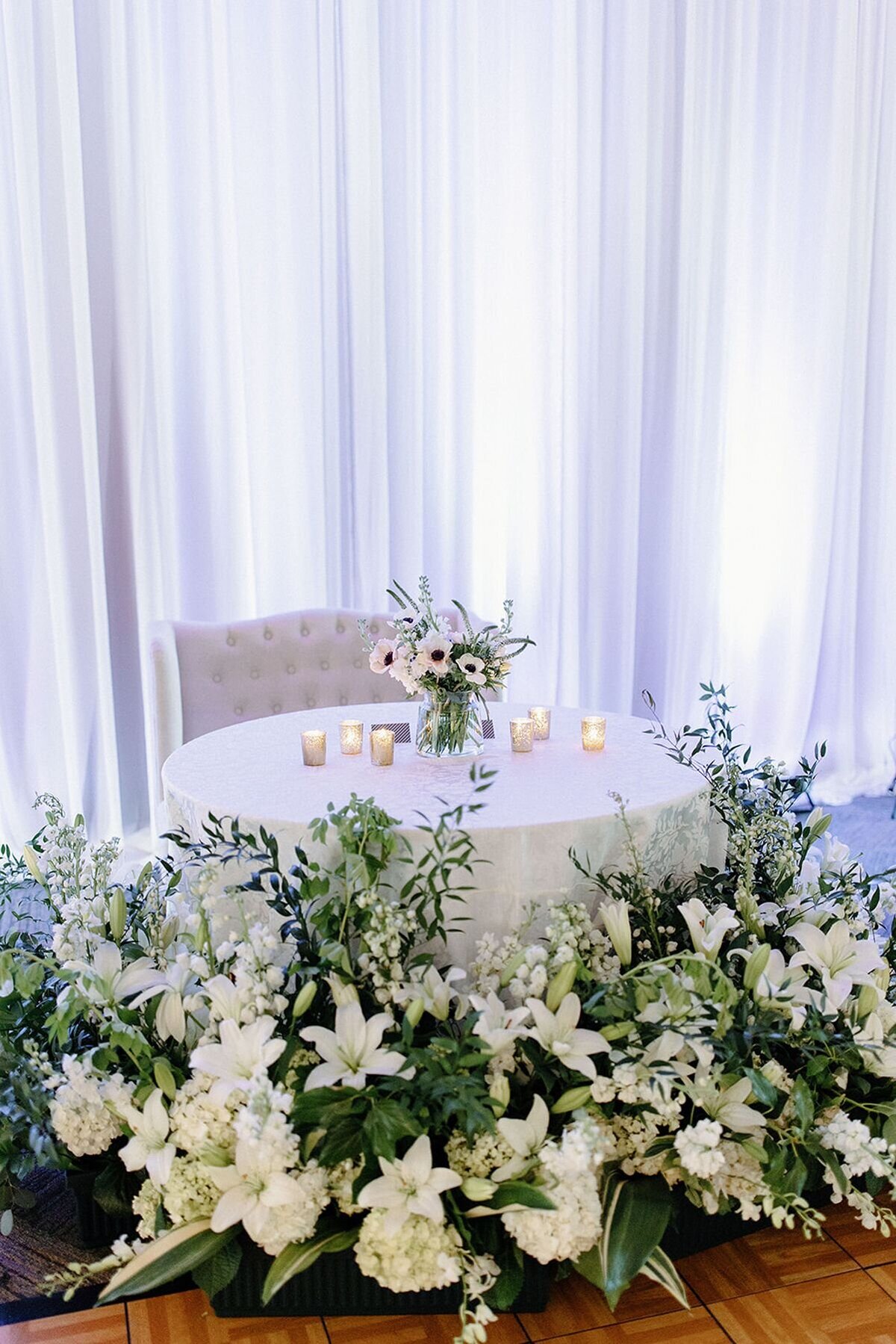 sweetheart-table-keeneland-wedding