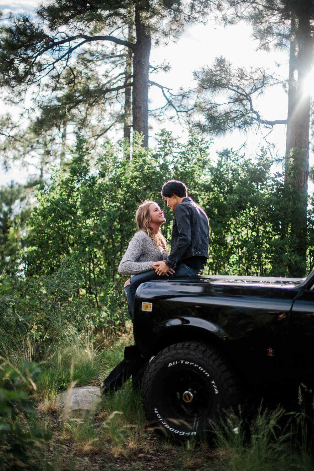 Romantic and Intimate Mountainside Engagement Photo Session in Payson Arizona-8327