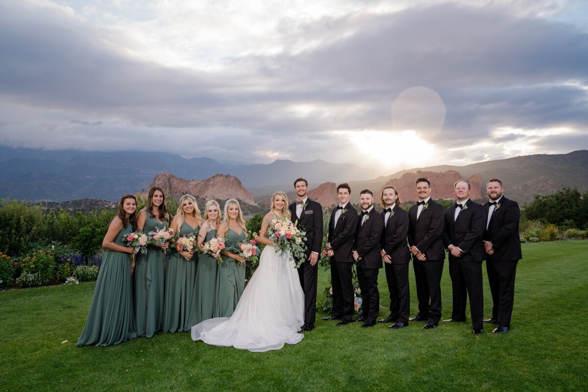 wedding party Garden of the Gods Park
