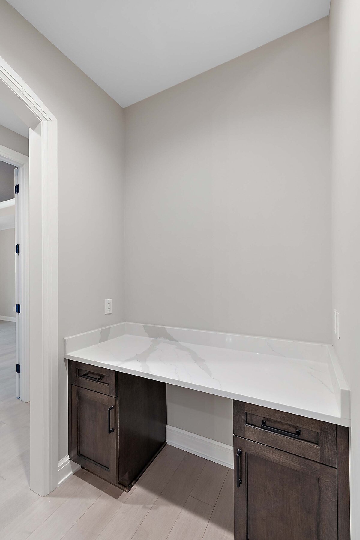 6655 Roseberry Interior-24