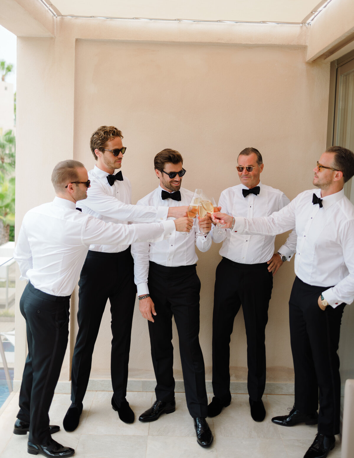 060-REVISED-033EW-ARTISTS-FAVORITES-FINAL230902-67