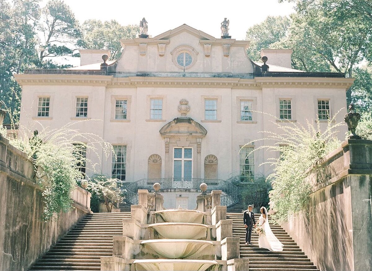 bride-groom-swan-house