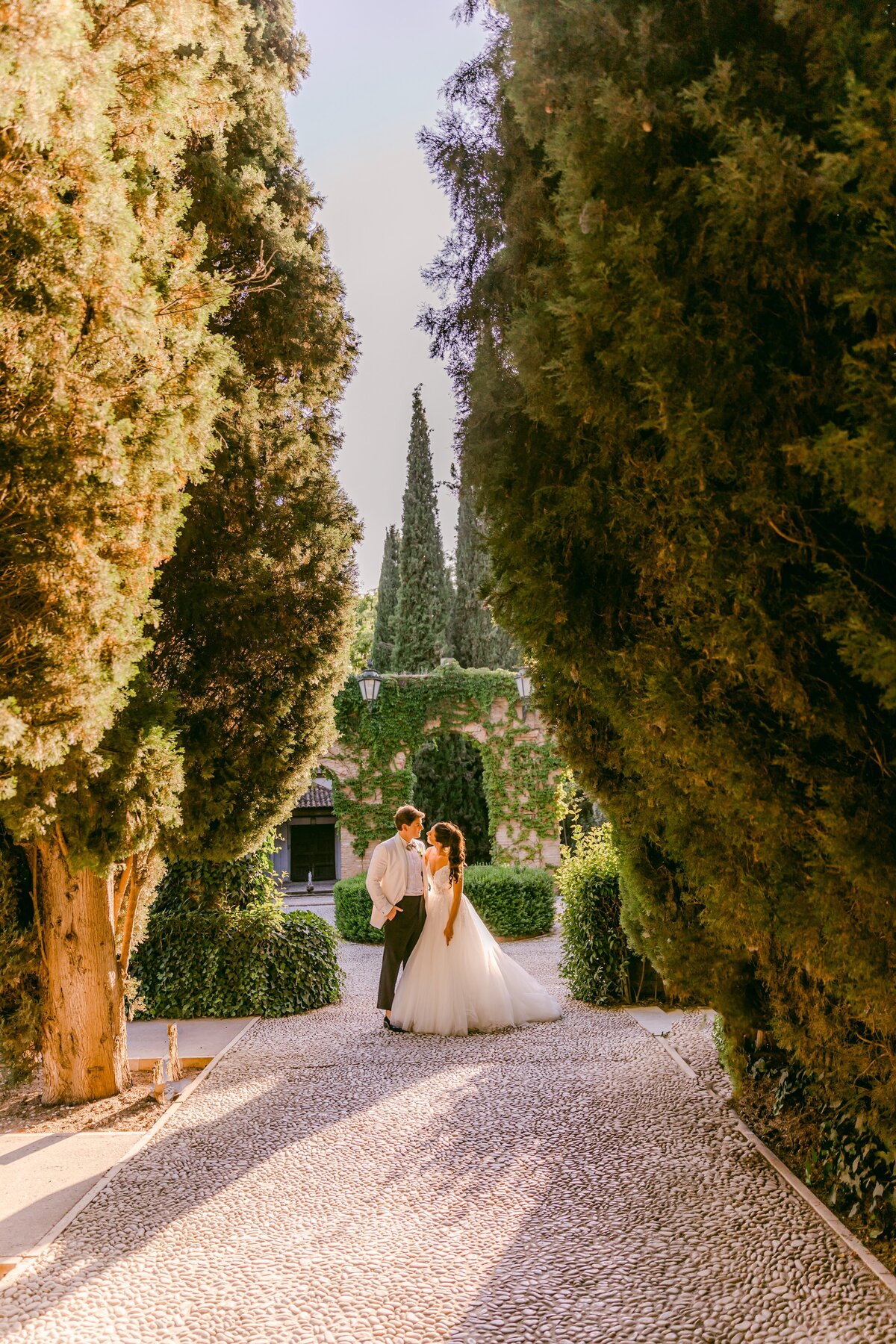 AbieLivesayPhotography-GranadaSpainWeddingPhotographer-BoutiqueWeddingPlannerSpain-PalaciodelosCordovaWedding-CaraClay-1226