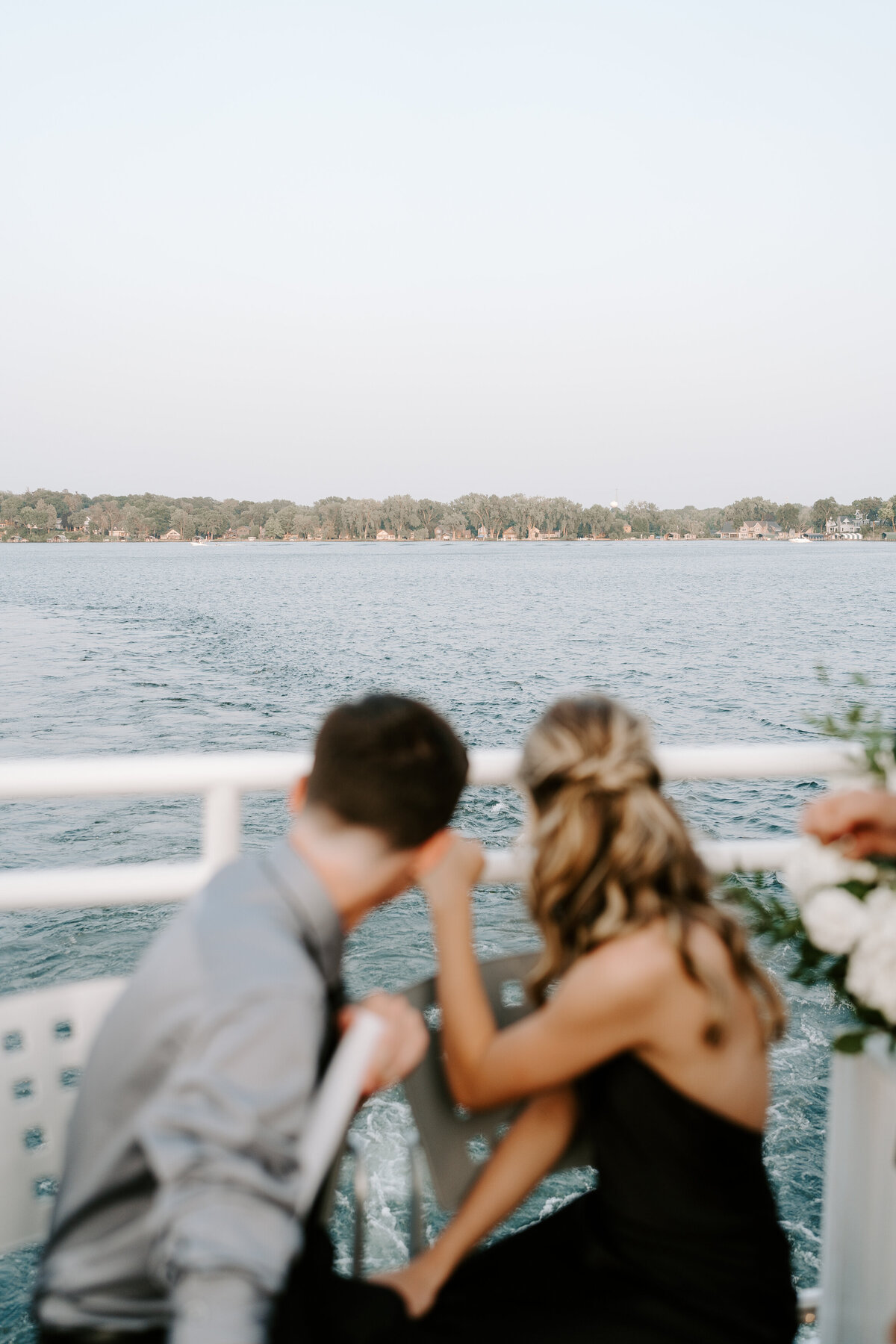 abby-parker-lake-minnetonka-wedding-94