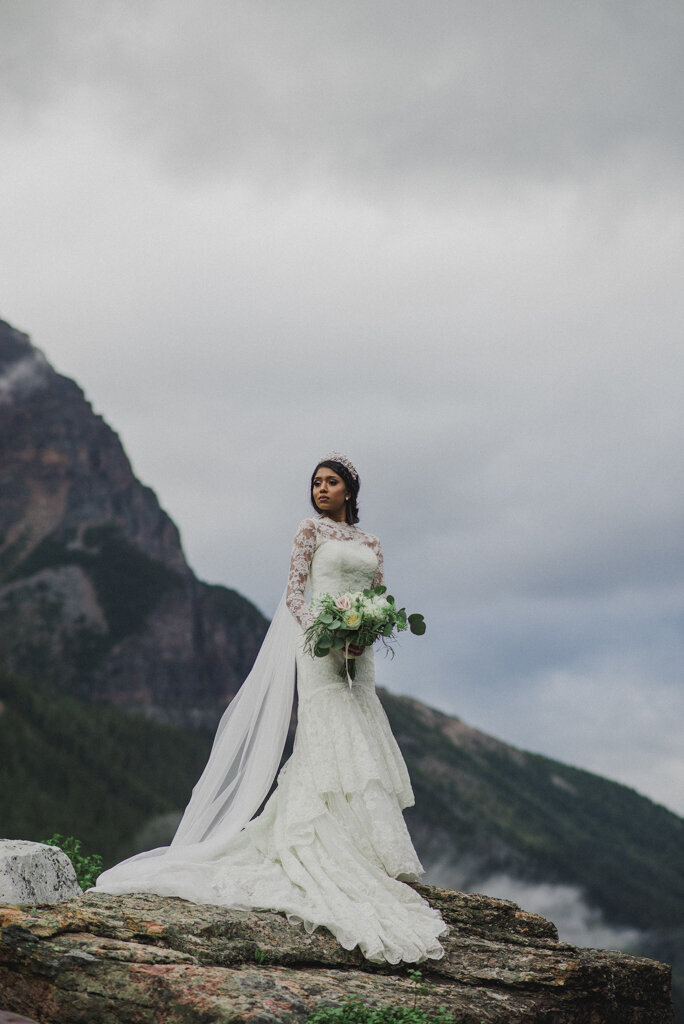 M2S Photography, timeless and elegant wedding photographer in Calgary, Alberta. Featured on the Bronte Bride Vendor Guide.
