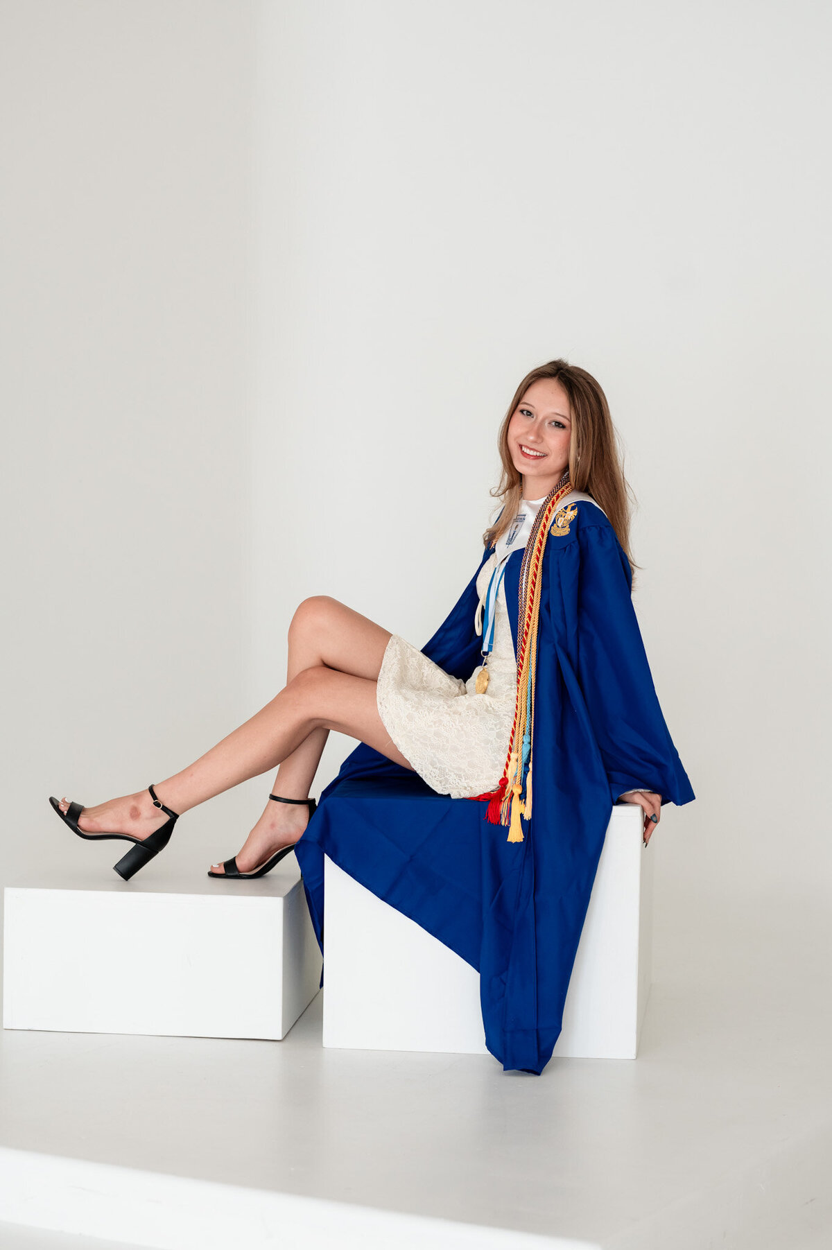 emmiclaire-studio-graduation-portraits-anastasia-and-misha