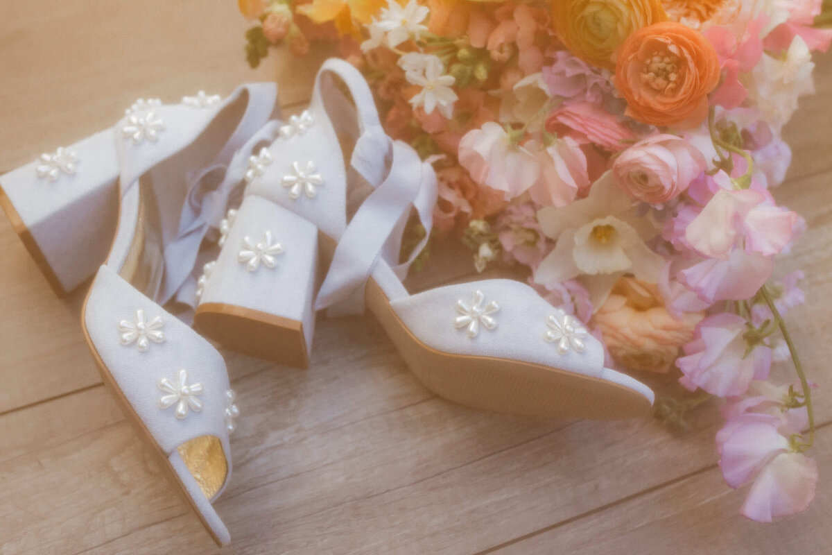 Colorful arizona wedding details shoes