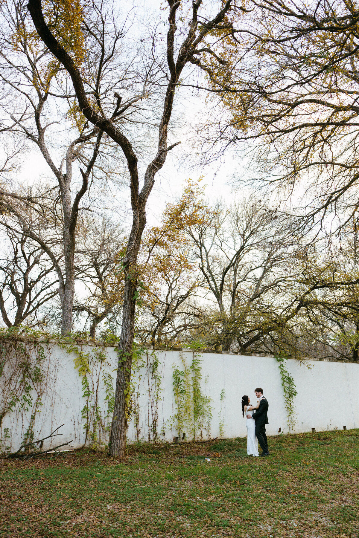 Lindsey&AlexWeddingPhotos_Film_AustinWeddingPhotographer_HereafterFilms_-87