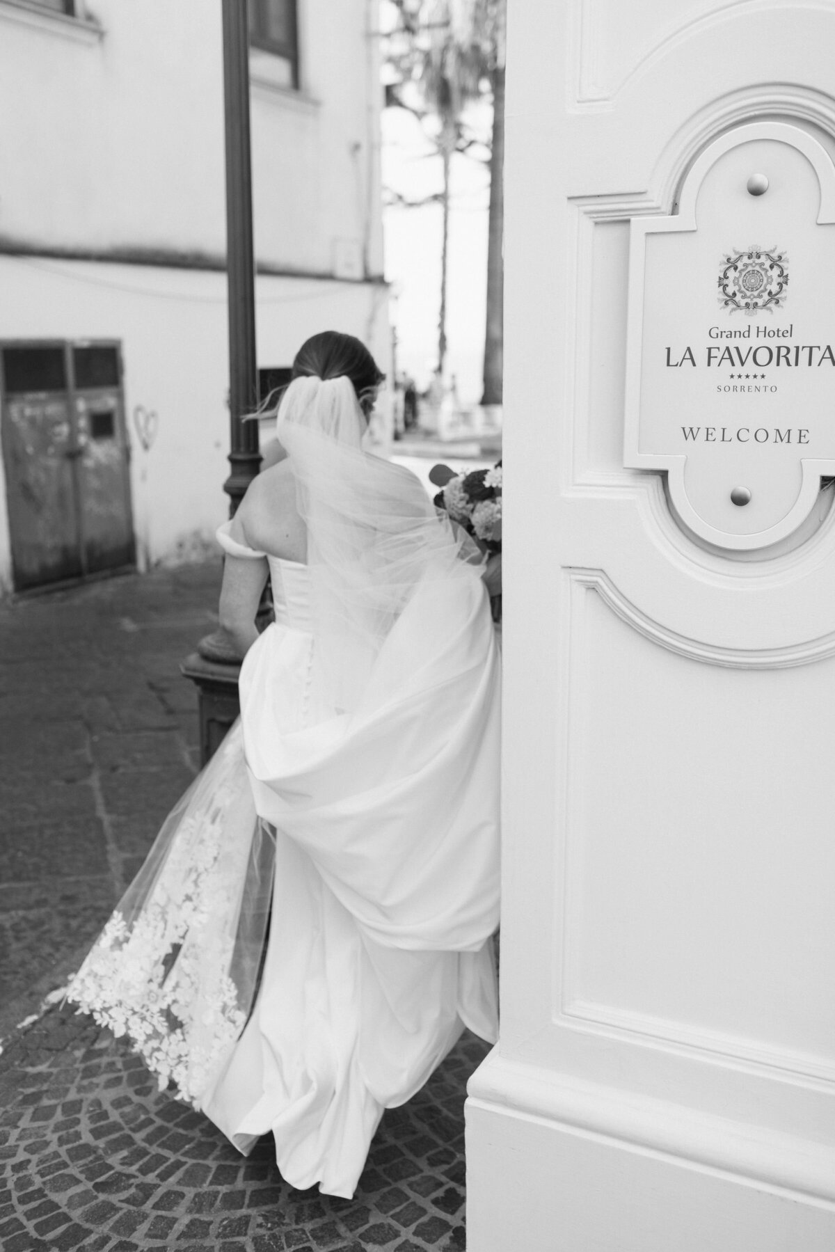 Morgan-Mike-Previews0020