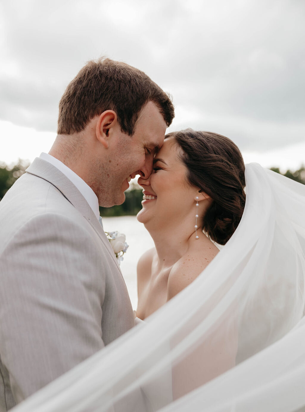 Emily-Hayter-Georgia-Wedding-Photography-Bride-and-Groom7174