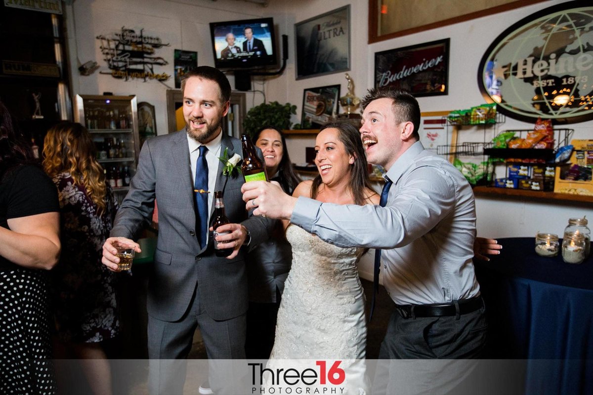 Couples drinking at Boulder Oaks Golf Club