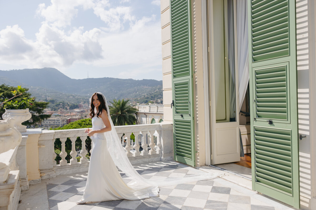 Cacie_Carroll@CacieCarrollPhotography_KriziaandNick_WeddingDayatVillaDurazzo_SantaMargheritaItaly-241