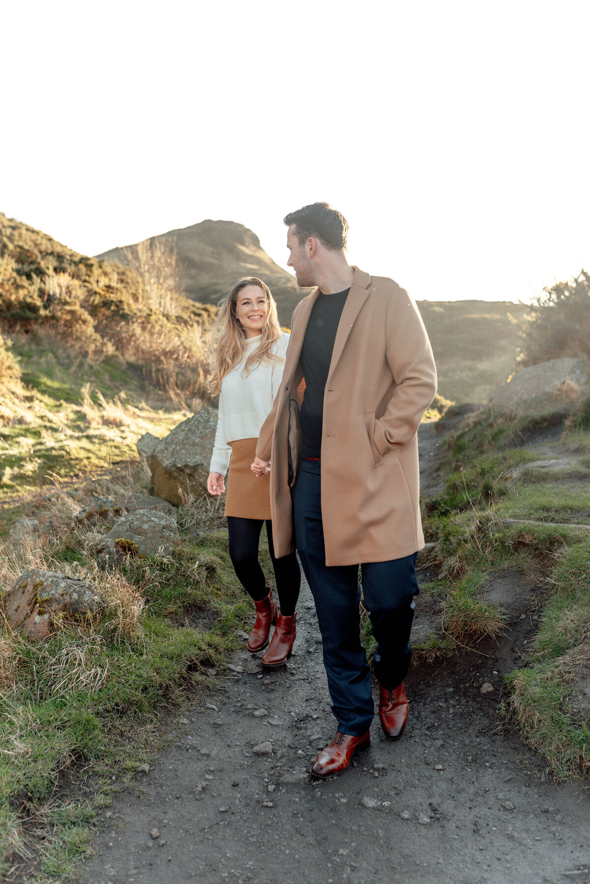 Arthurs seat edinburgh engagement shoot, with wedding photographer scotland Jill Cherry Porter