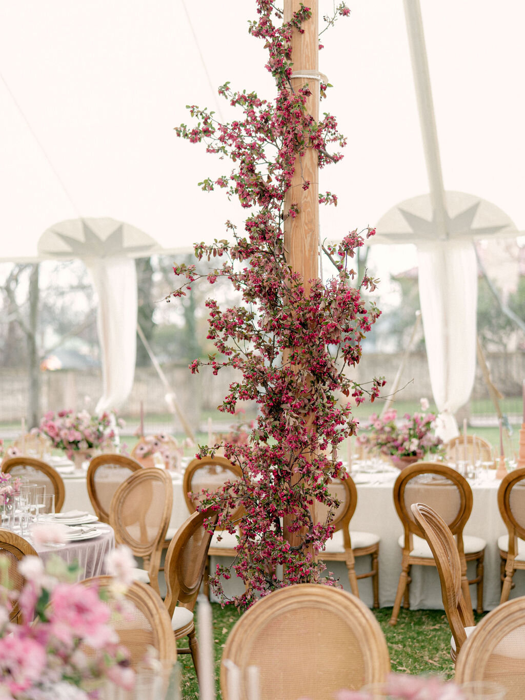 13-philbrook-museum-pink-tented-wedding
