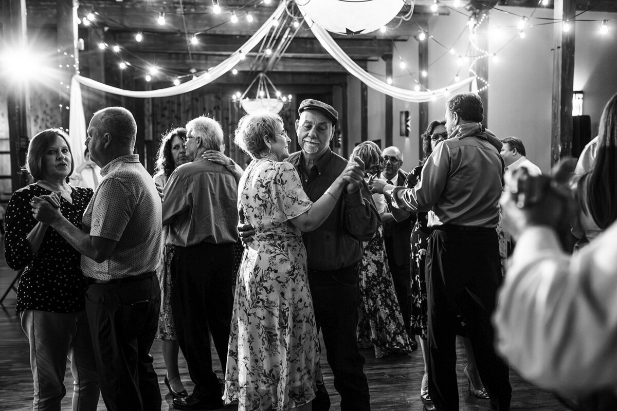 reTheBurrowWeddingPhotography-675