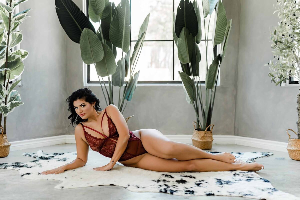 houston-empowering-boudoir-portraits-for-older-women