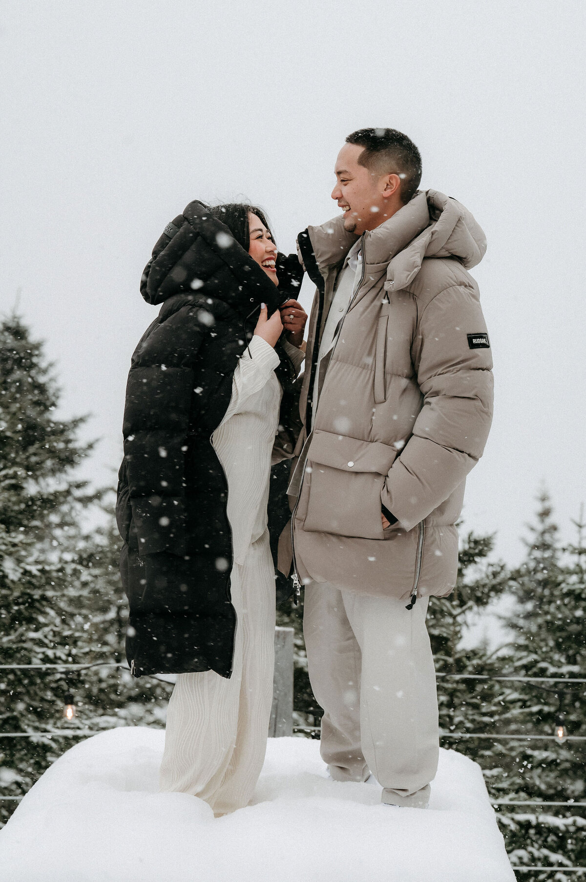 S-R_Winter-Elopement-Quebec-107