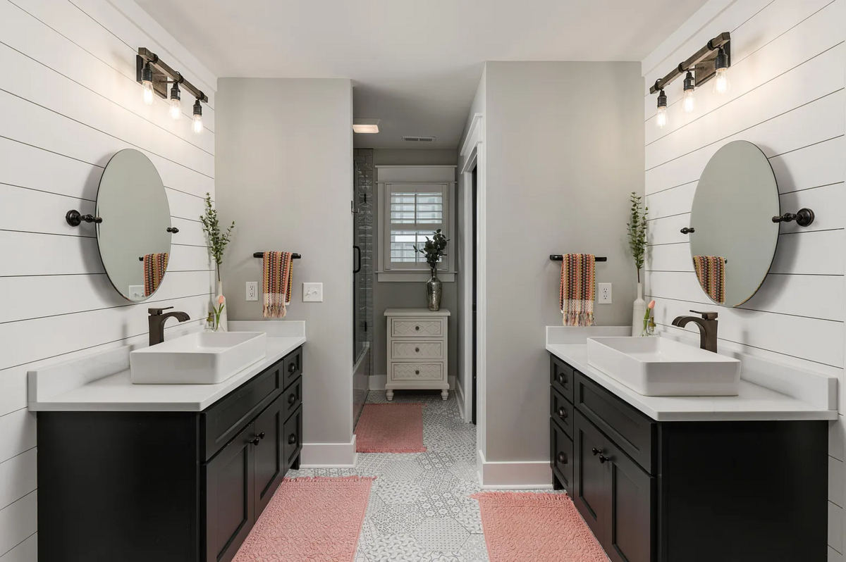 25 Jack and Jill Bathroom