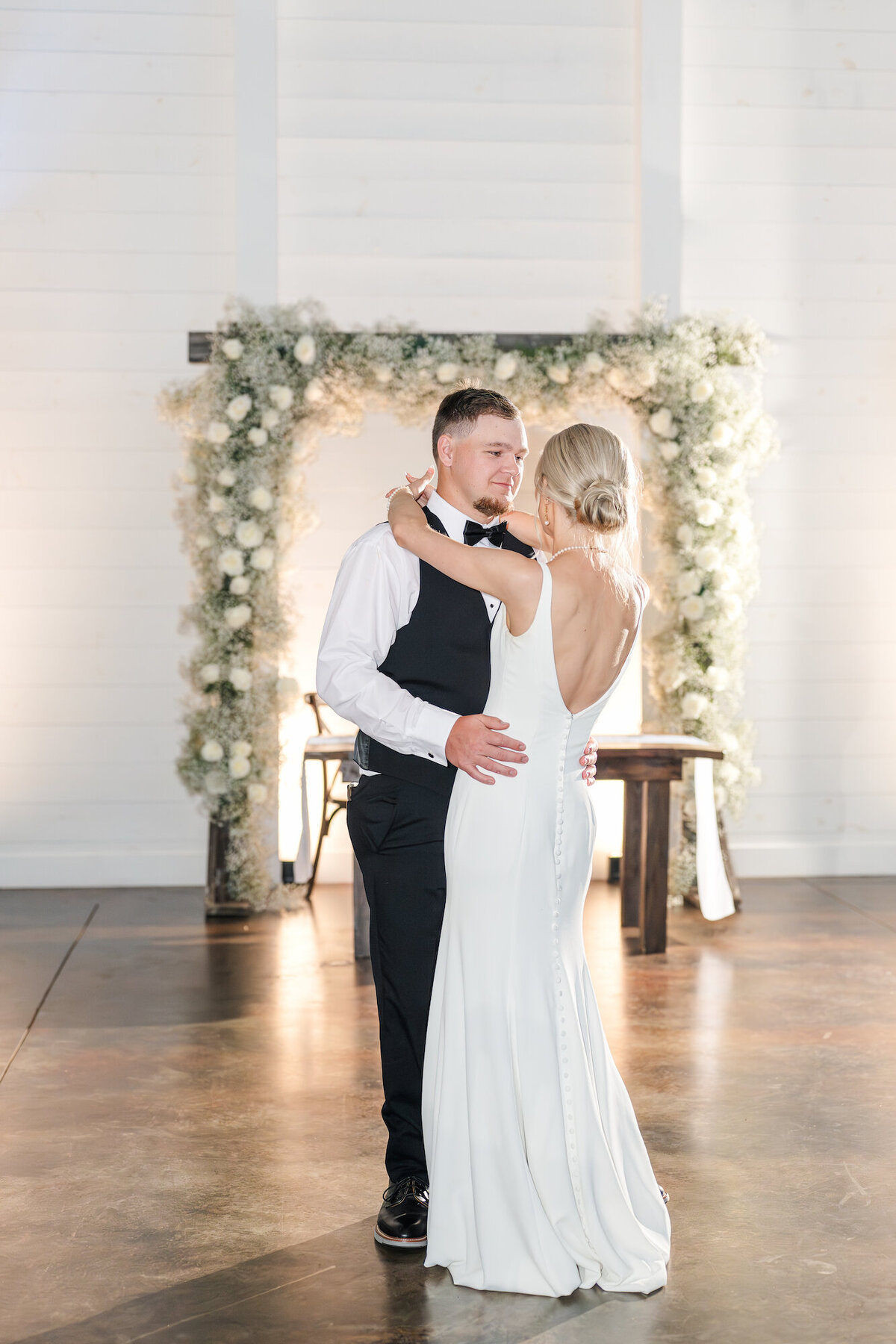 barn-at-white-oaks-wedding-murray-kentucky-139