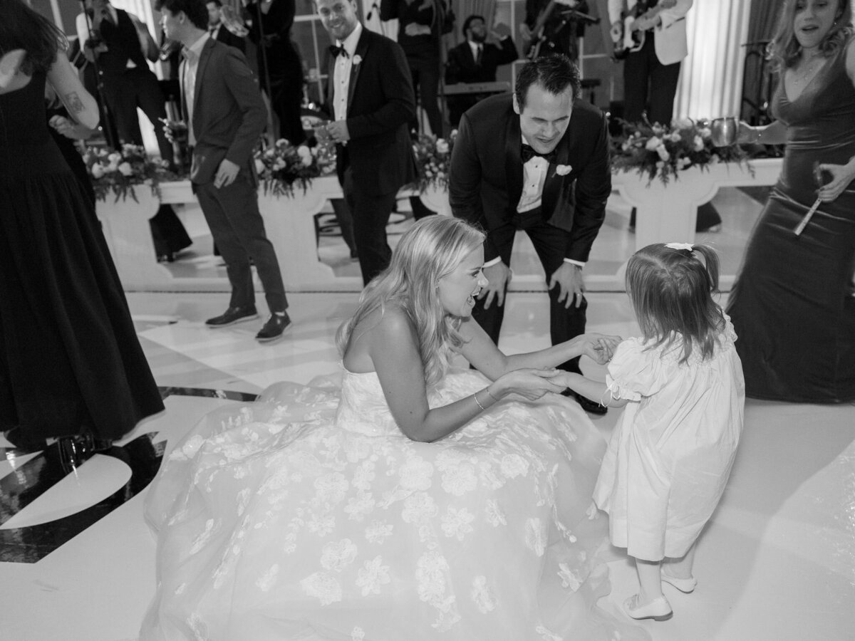 sarahharvey_ditostoweddingpreview414517