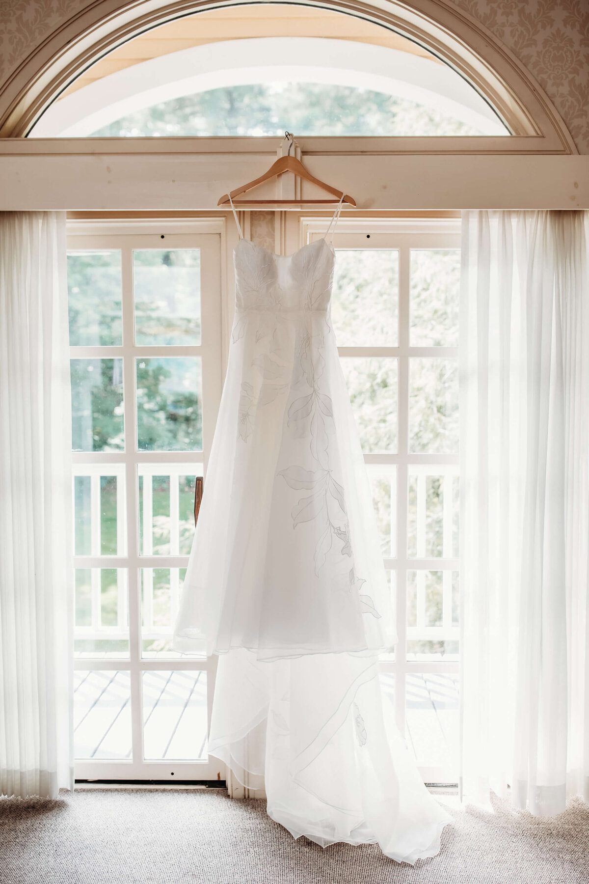 New_Hampshire_Wedding_Photographer_Bedford_Village_Inn-7