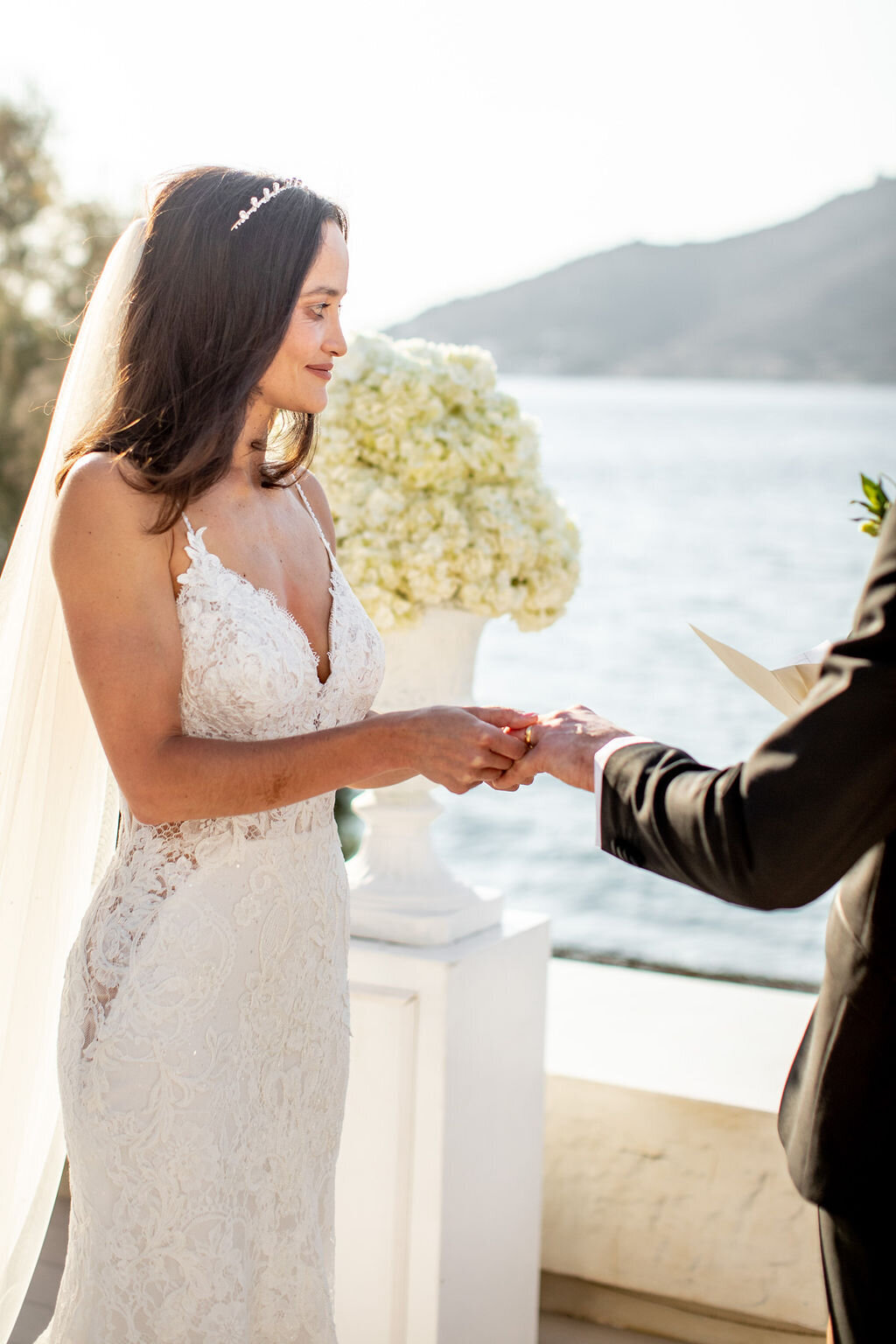 contemporary black and white wedding on kalimnos island (31)