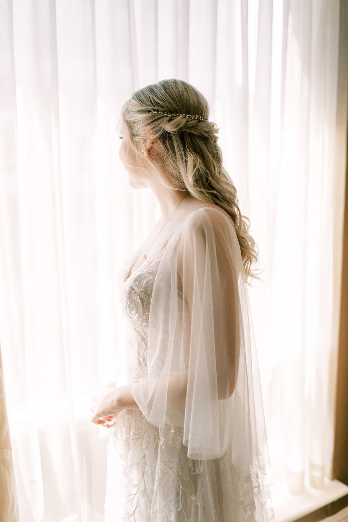 Stunning bridal portrait by Kaity Body Photography, elegant film inspired wedding photographer in Calgary, Alberta. Featured on the Bronte Bride Vendor Guide.