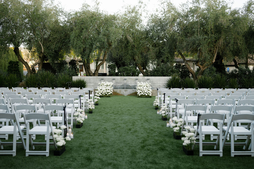 SydneeMariePhotography--TheEstateYountville,CaliforniaWedding--M+E--Ceremony-13