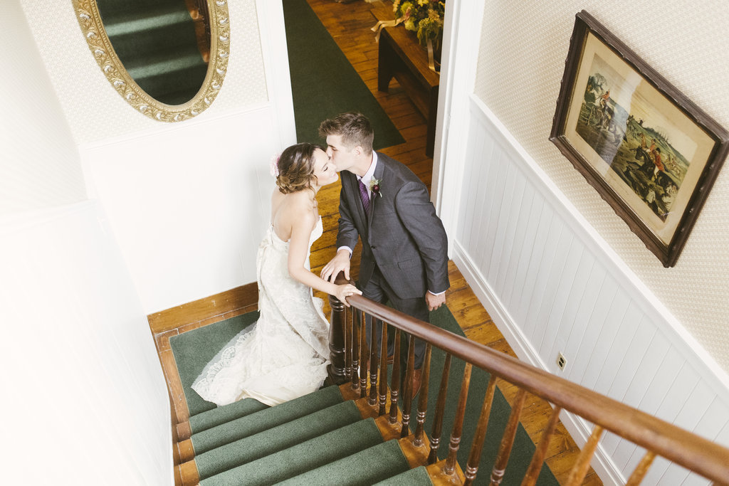 Monica-Relyea-Events-Alicia-King-Photography-Delamater-Inn-Beekman-Arms-Wedding-Rhinebeck-New-York-Hudson-Valley57