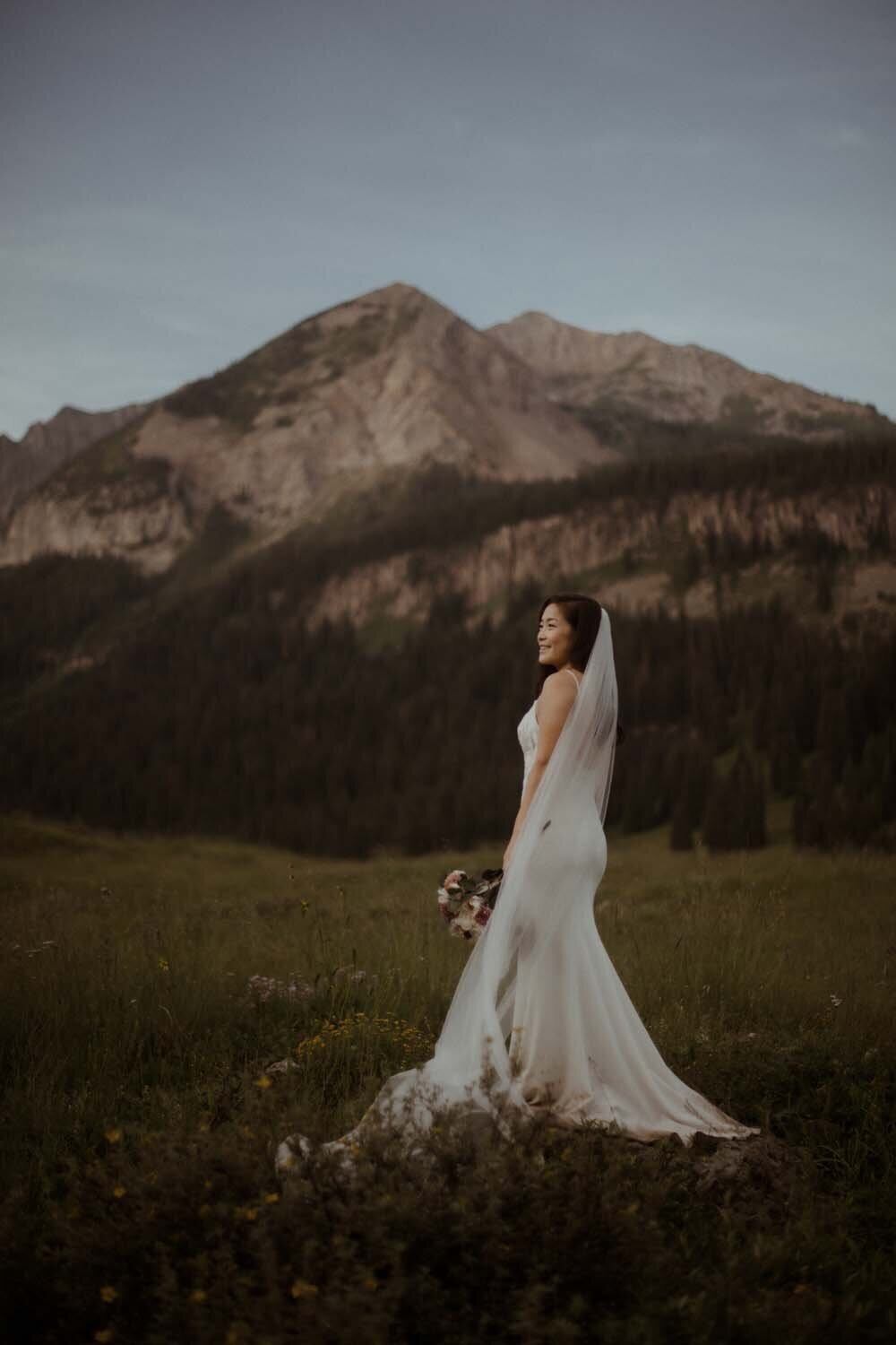 Joanne_Chris_BridalPortraits_KiKiCreates-27