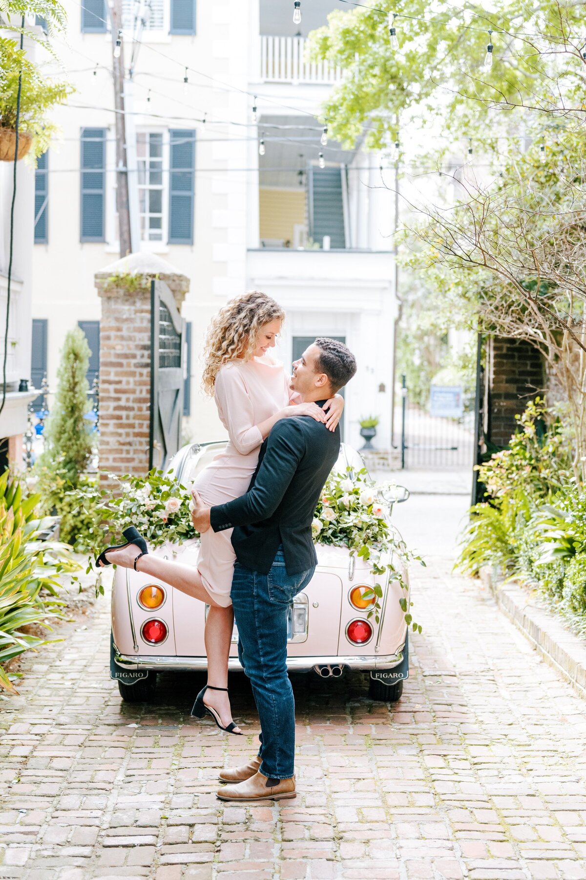Downtown Charleston Pink Figgy Engagement Session_0012