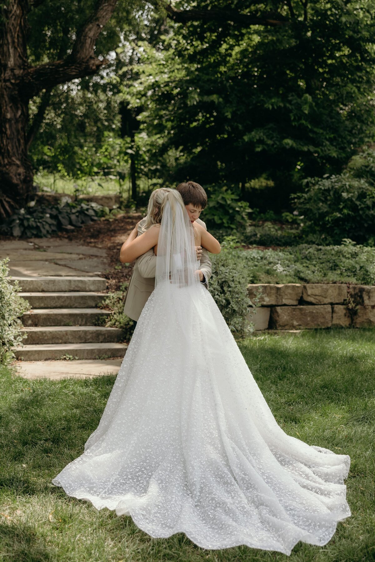 joyous-july-wedding-24