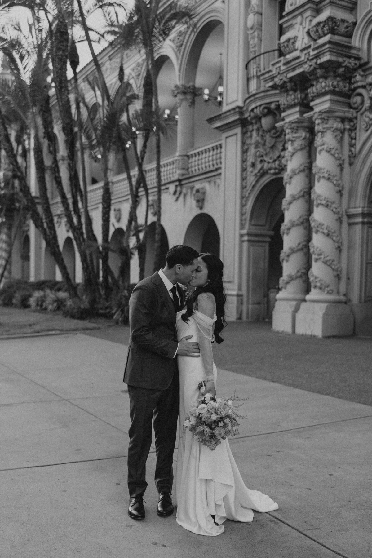 markanddianewedding-547_2_11zon
