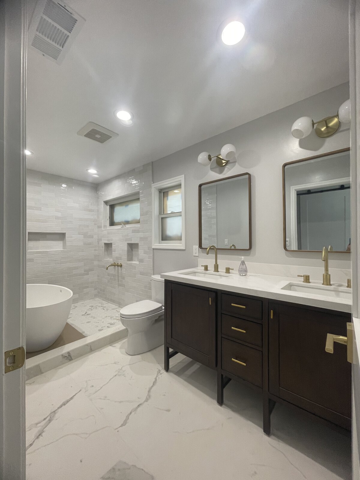 Bathroom42