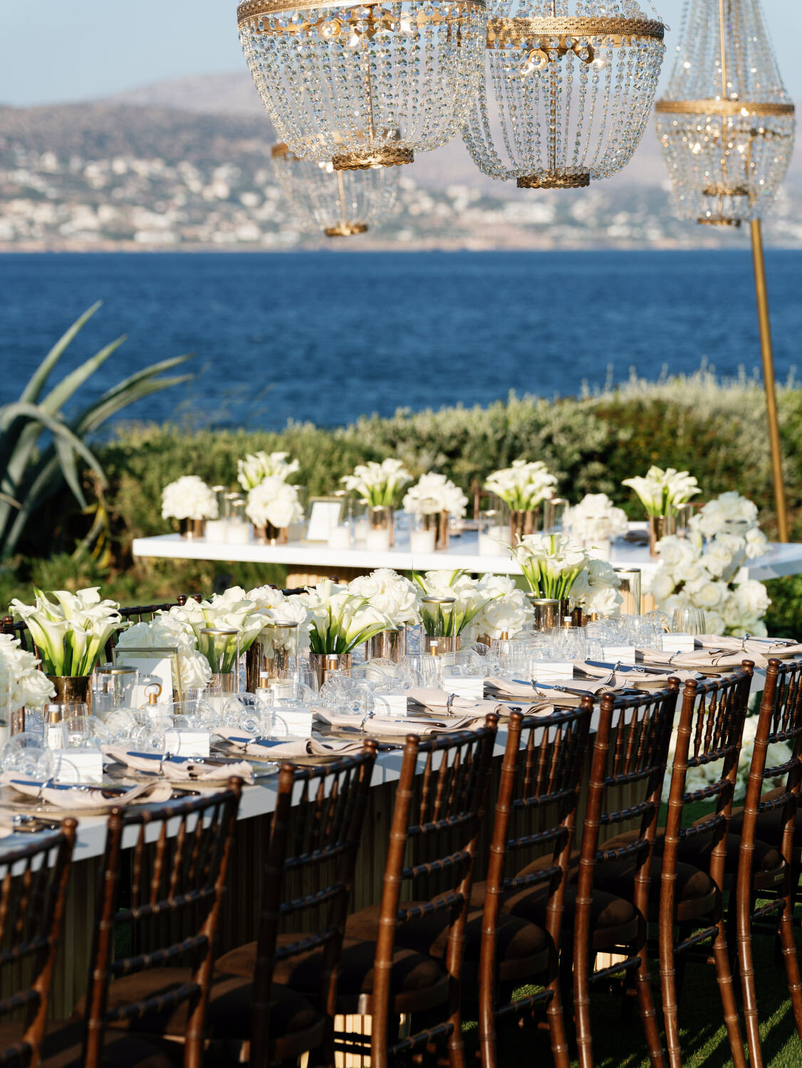 Romantic-Wedding-at-Island-Art-and-Taste–The-Residence-060