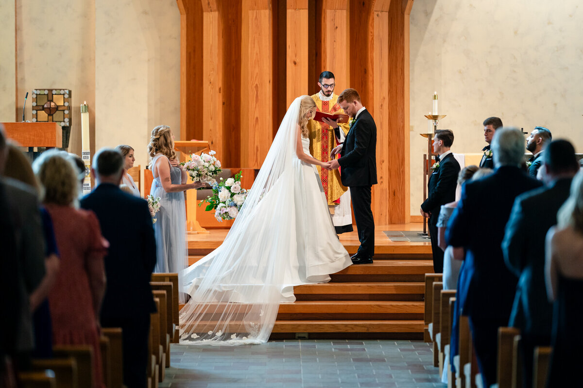 Grand Rapids Wedding Photographer JW Marriott605