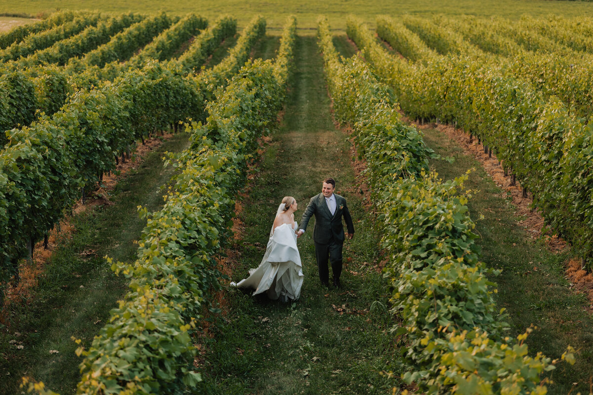20250726_Jen+Iain_Wedding_Previews_Dave_and_Pring_Photography_Planters_Ridge_Port_Williams_Nova_Scotia_94