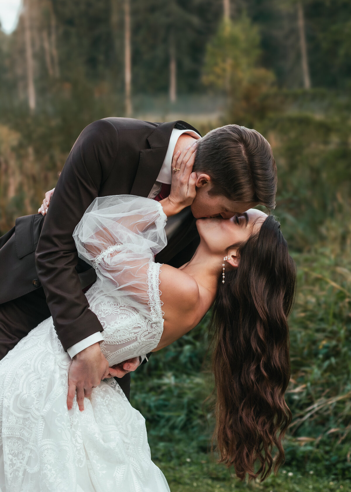 Romantic-documentary-wedding-Jardin del Sol-jennifer-moreno-photography-bride-and-groom