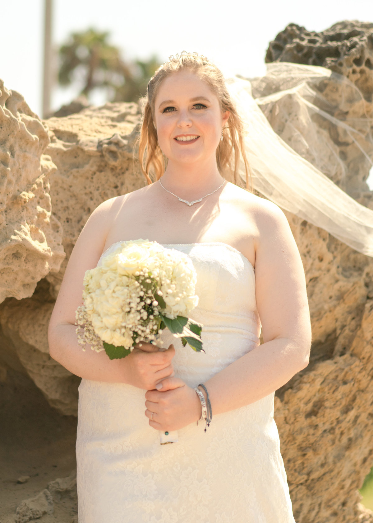 JamieBrownPhotographyBeachElopement-7_mini