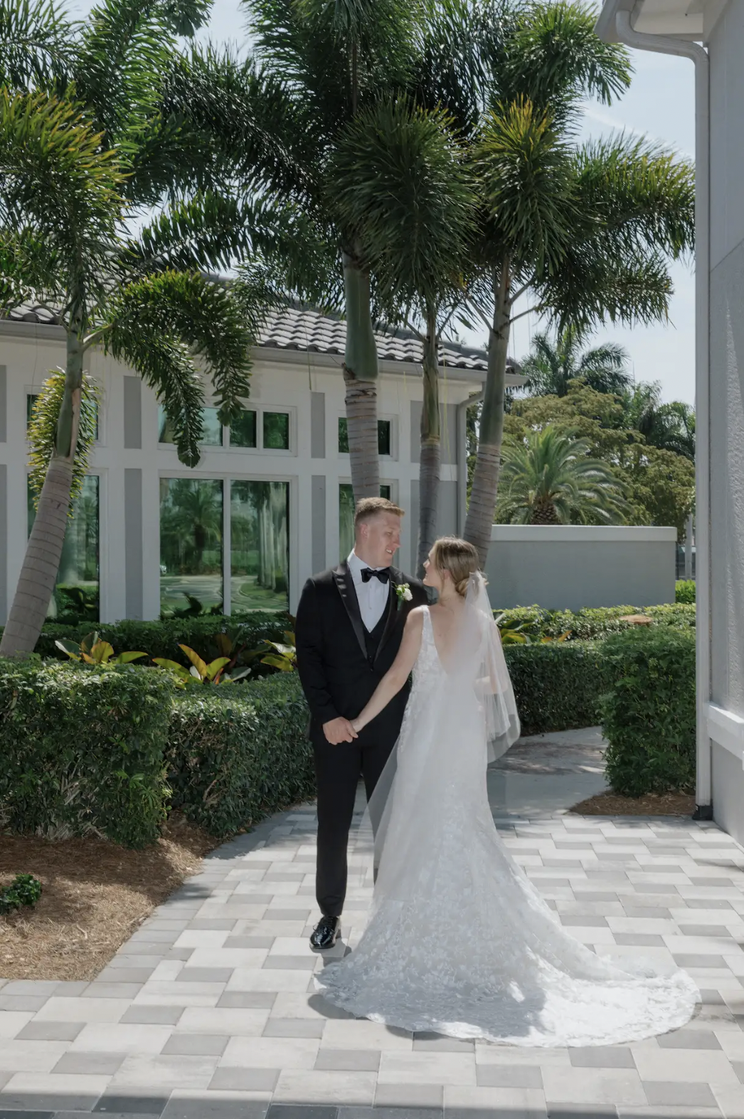 Lea-Ann-Belter-Colonial-Country-Club-CT-Bridal-Store-7