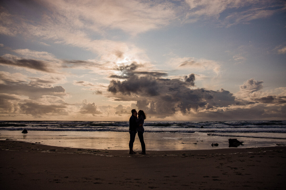 romantic couples portraits by oregon wedding photographer