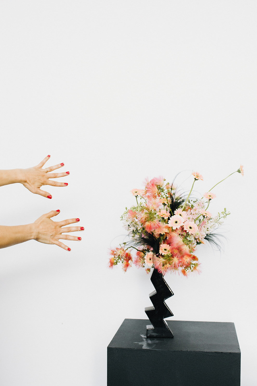 Oftheflowers-profile-1010_websize_websize