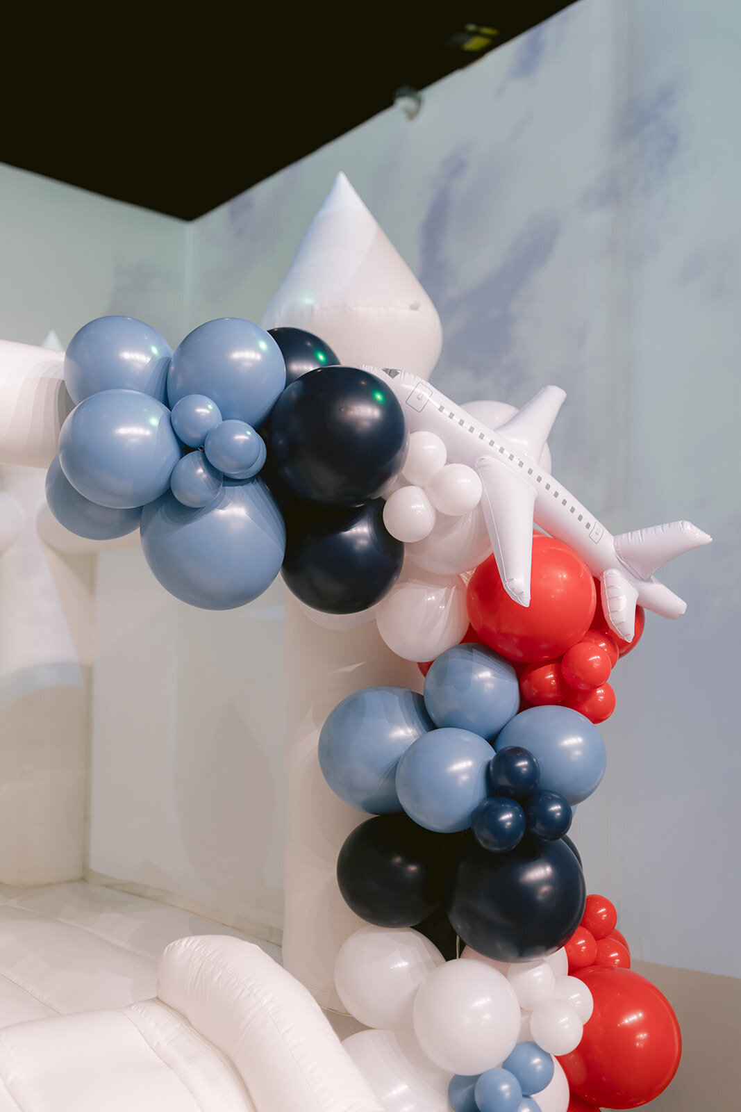 Axel's Airplane Birthday 005