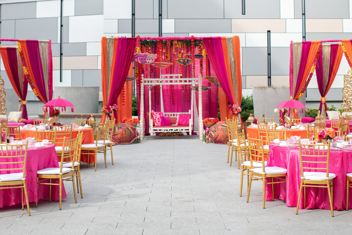 red-pink-orange-mehndi- party (3)