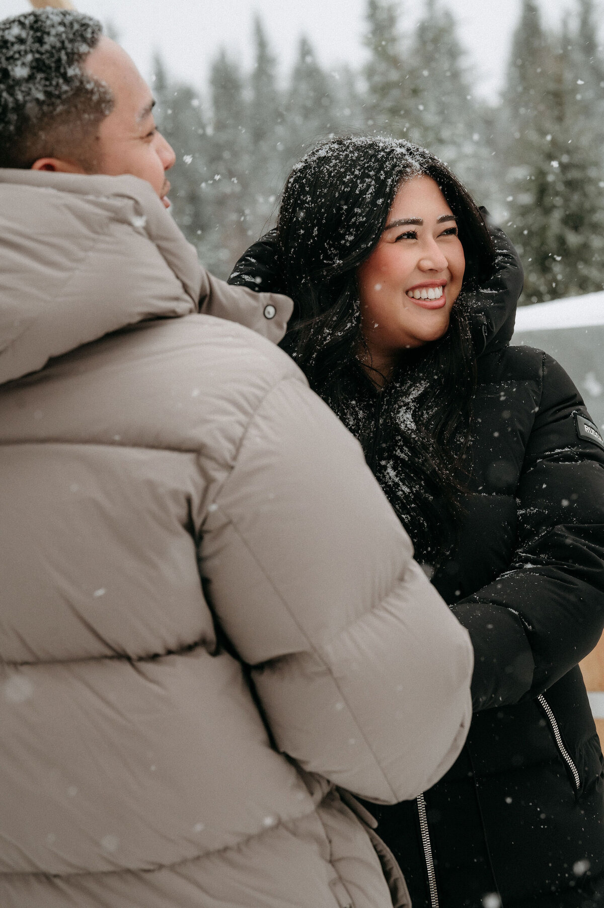 S-R_Winter-Elopement-Quebec-56